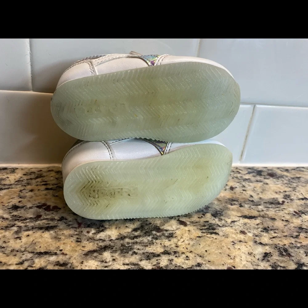 Reebok Toddler/Baby Size 4 - Picture 6 of 7